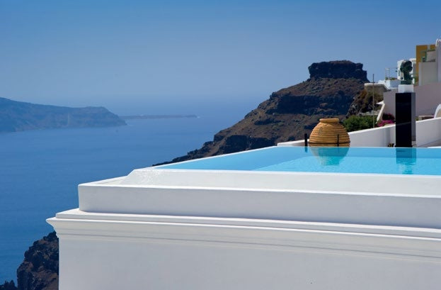 Infinitypool mit Alkorplan Poolfolie zum Schweißen und Meerblick auf griechischer Insel