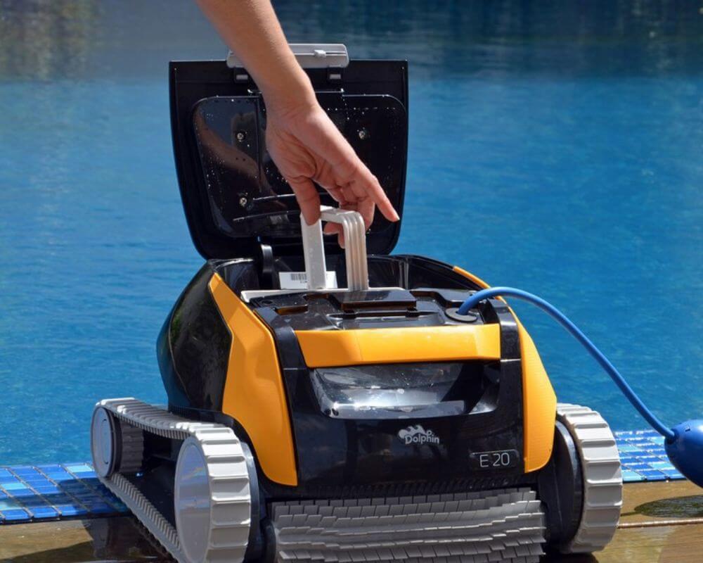Dolphin Poolroboter E20 | kompakter & leistungsstarker Poolreiniger