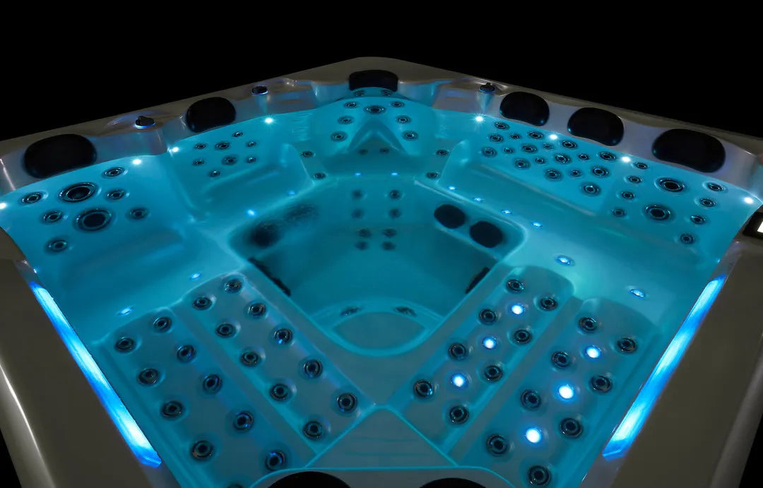 Whirlpool Modell Bremen | Outdoor | bis 6 Personen | 1200 Liter